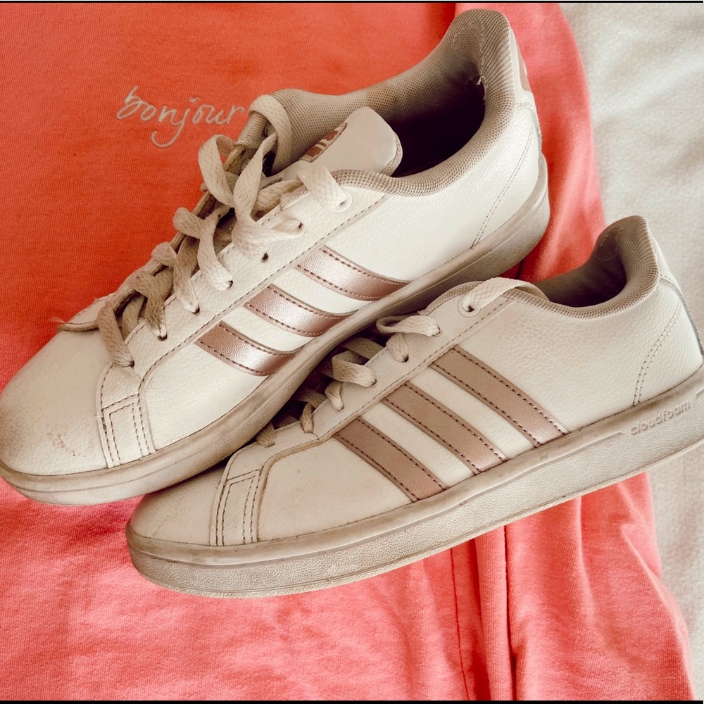 Adidas Cloudfoam Rose Gold ✨